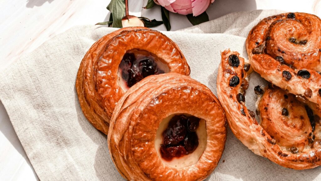 Cum pot bloggerii Instagram din Moldova colabora cu advertiserii din Japonia în 2025