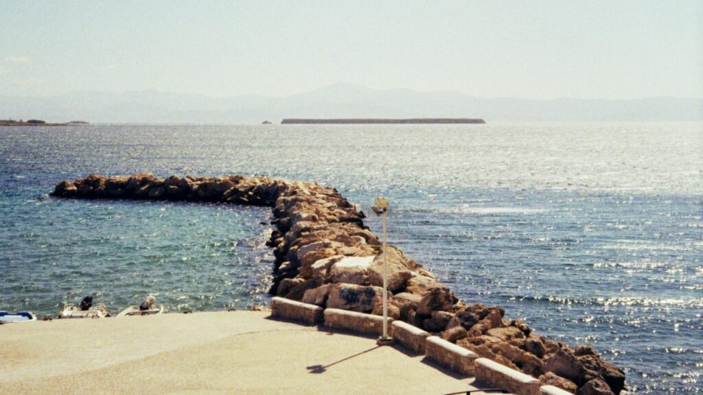 Cum pot bloggerii Twitter din Moldova colabora cu advertiserii din Grecia în 2025