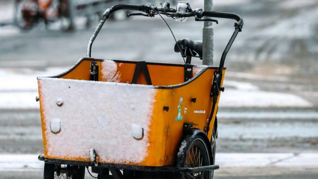 Cum pot bloggerii Instagram din Moldova colabora cu advertiserii din Cehia în 2025