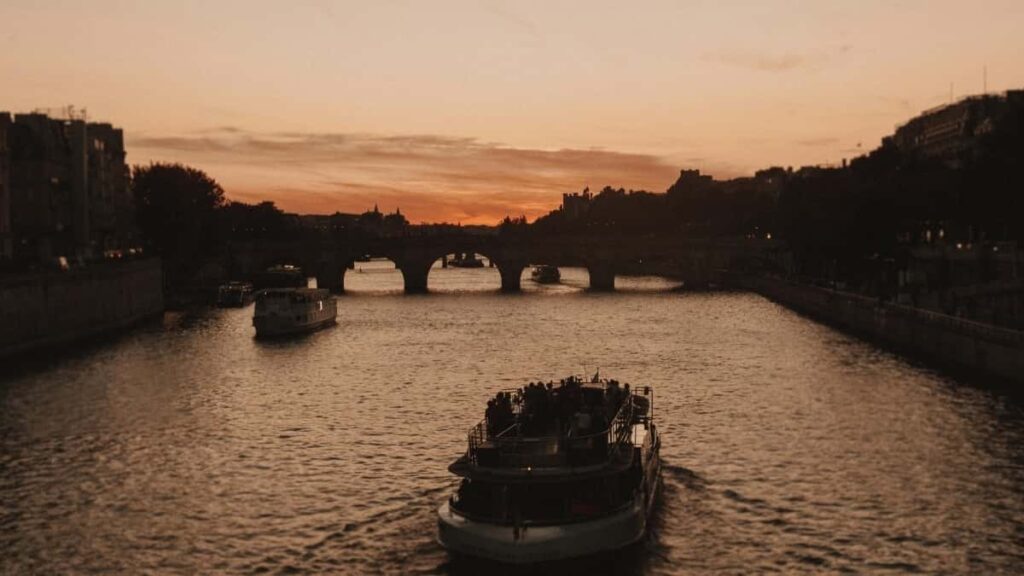 2025 Brazil LinkedIn All Category Advertising Rate Card pentru Moldova