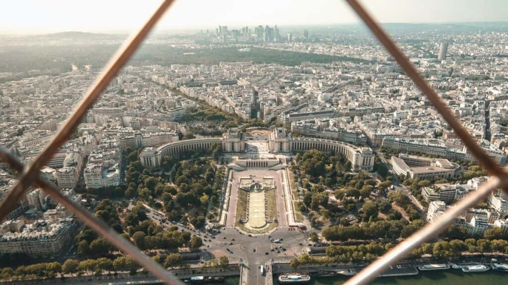 2025 China Snapchat All Category Advertising Rate Card Moldova Insights