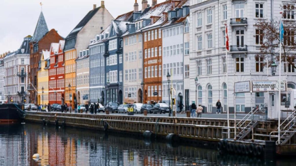 2025 South Korea TikTok All Category Advertising Rate Card Moldova Insights