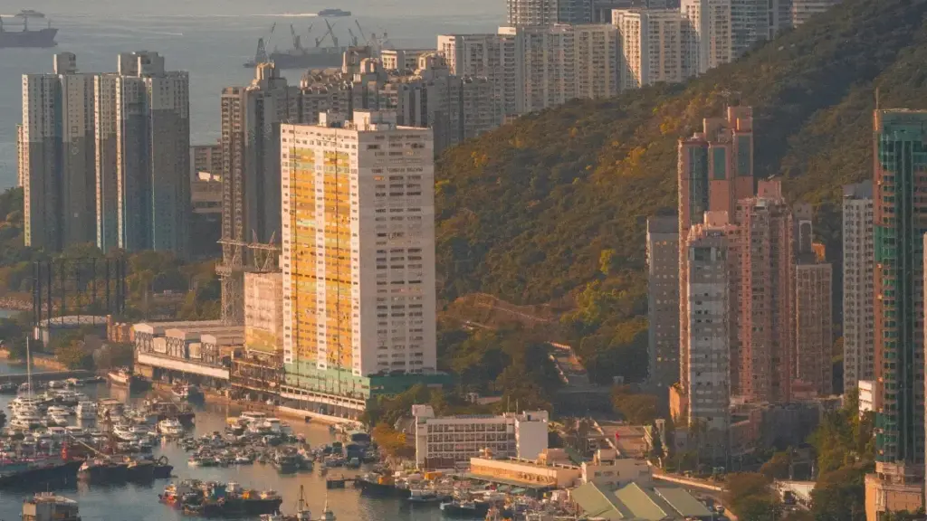 Ghid practic pentru advertiserii din Moldova: cum sa identifici si sa colaborezi cu creatori (via Lazada sau alternative) ca sa cresti reach-ul brandurilor de lifestyle sanatos.