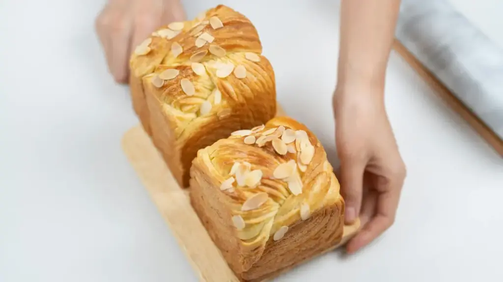 Strategii locale pentru advertiserii din Moldova: cum să colaborezi cu creatorii Hulu din Coreea de Sud prin product seeding.