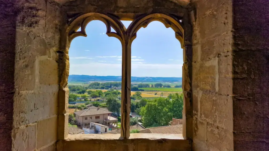 "Ghid practic pentru creatori din Moldova: cum să abordezi branduri din Olanda pe LinkedIn și să monetizezi canalele tale de conținut."