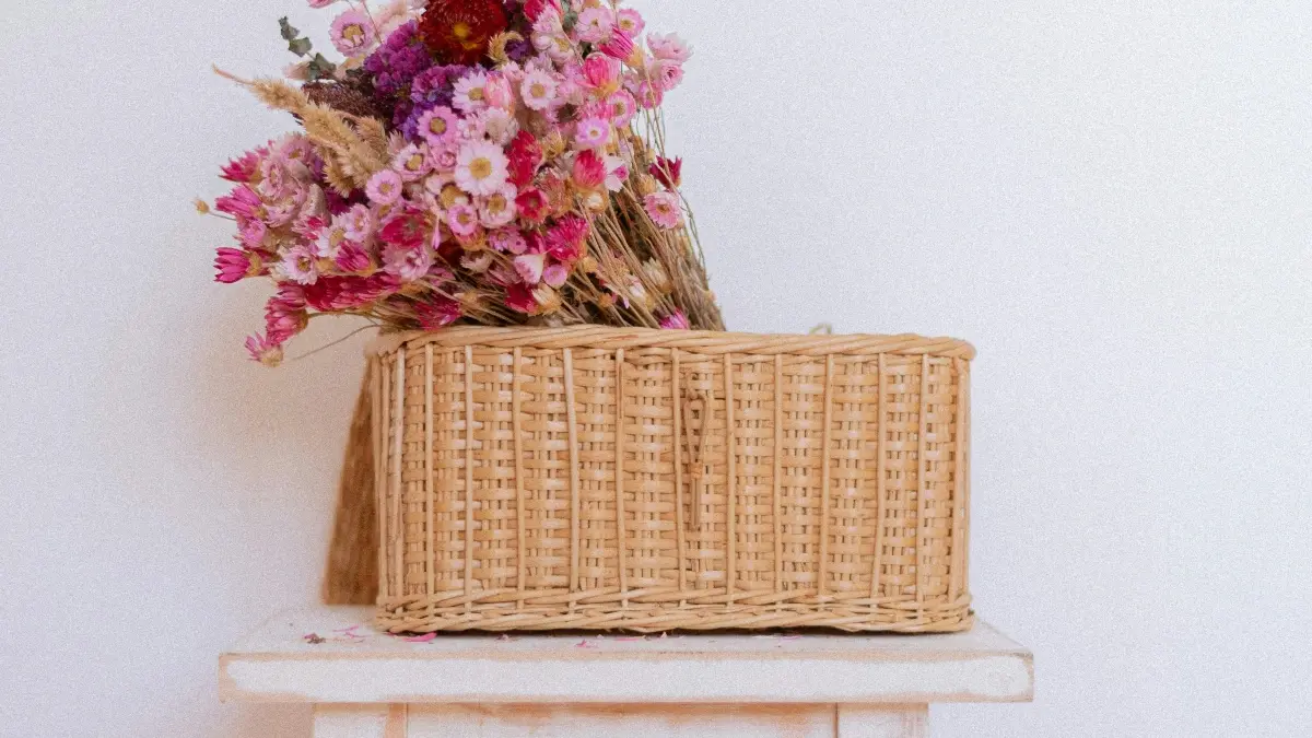 Creatori din Moldova: Cum contactezi branduri muntenegrene pe Etsy?