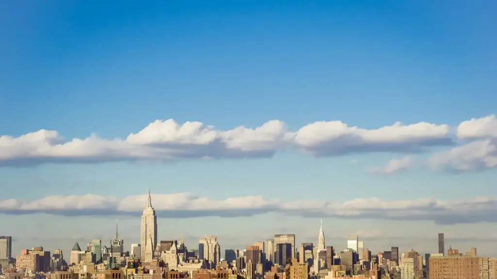 Ghid practic pentru creatori din Moldova: cum identifici, abordezi și securizezi sponsorizări plătite cu branduri din Myanmar pe Zalo, evitând capcane și maximizând încrederea.