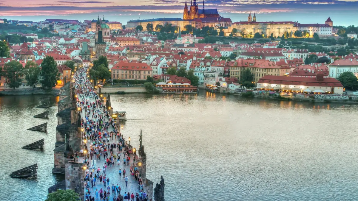 Advertiser Moldova: găsește creatori Disney+ Luxembourg